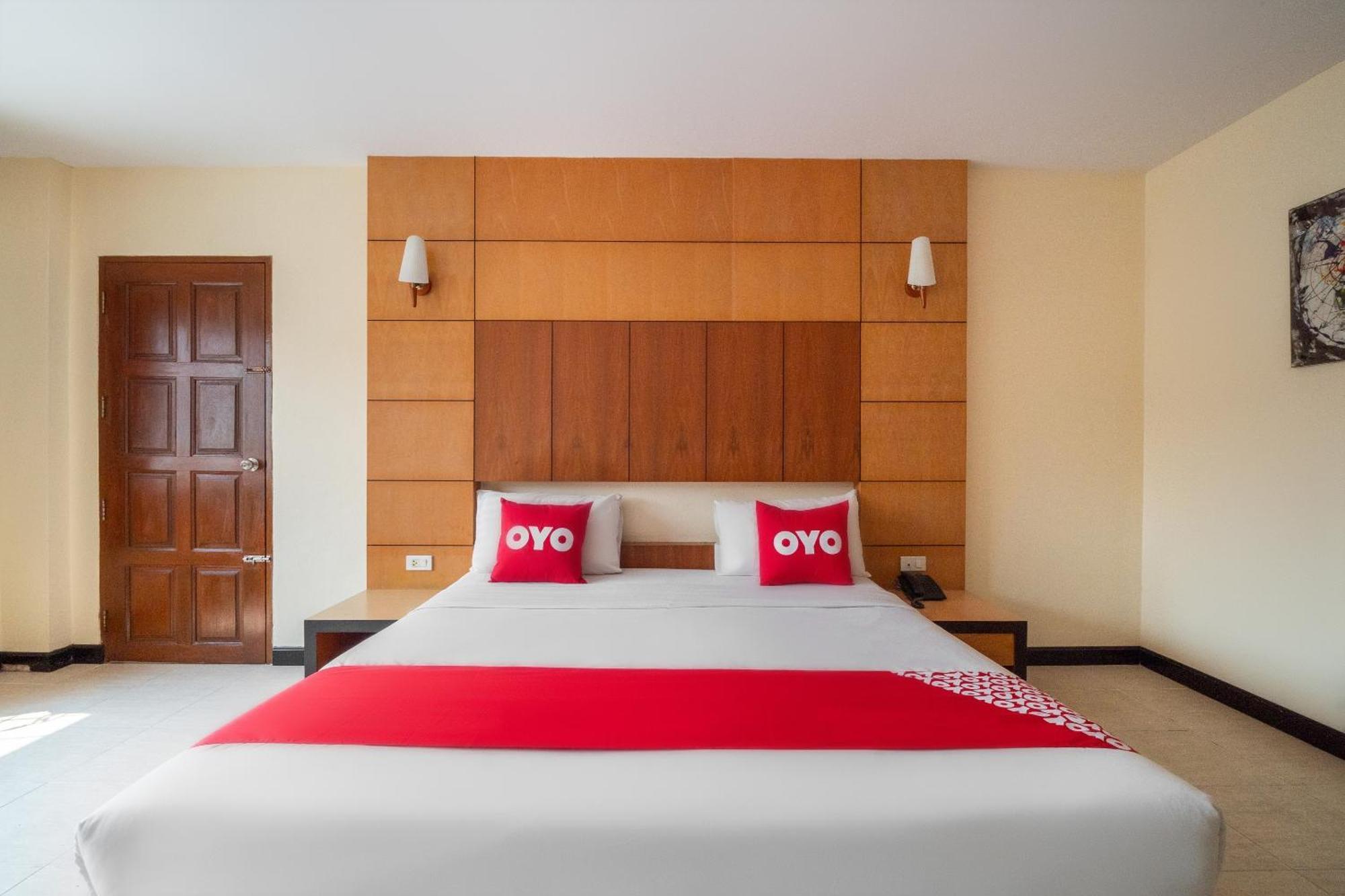 Oyo 882 The Moonlight Serviced Hotel